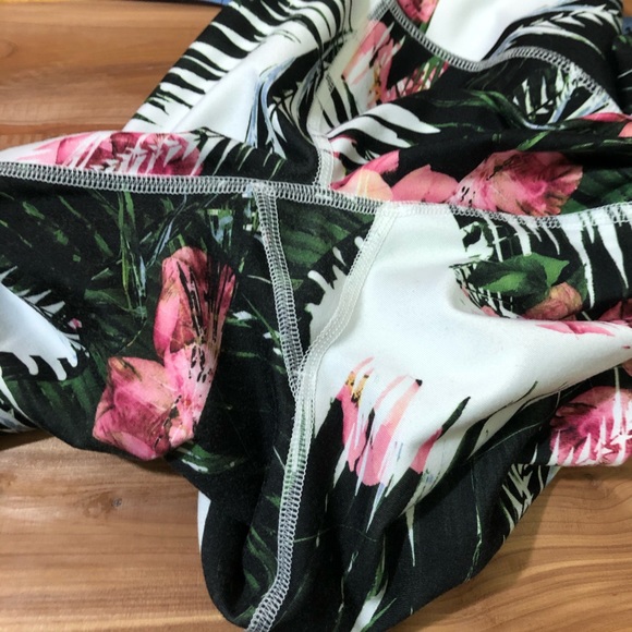 Fabletics- Gaviota Mesh- Tropical White - Picture 12 of 13